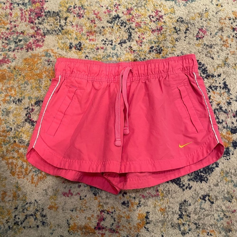 Nike shorts size M 
